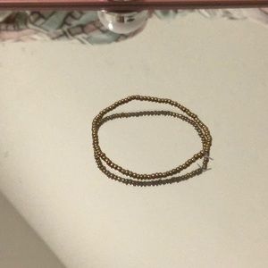 gold braclet